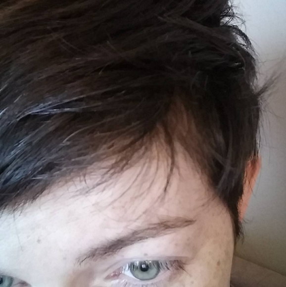 Meet your Posher, Amanda - Picture 1 of 1